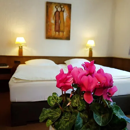 فندق Restaurant Jaegerhof