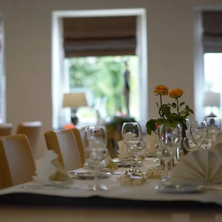 Restaurant Jaegerhof فندق