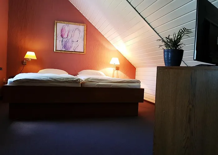 Hotel Restaurant Jaegerhof Düren - Eifel